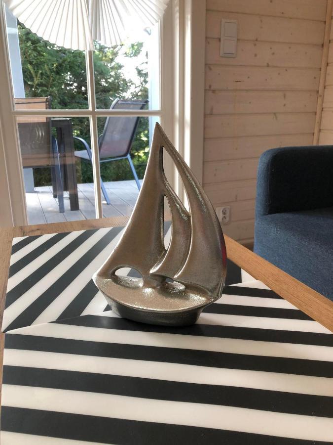Domki Kapitanskie Z Prywatnym Polem Do Gry W Mini Golf Rewal Eksteriør bilde