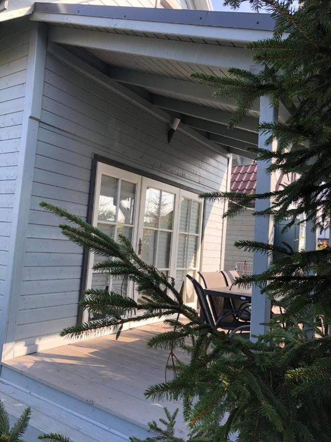 Domki Kapitanskie Z Prywatnym Polem Do Gry W Mini Golf Rewal Eksteriør bilde