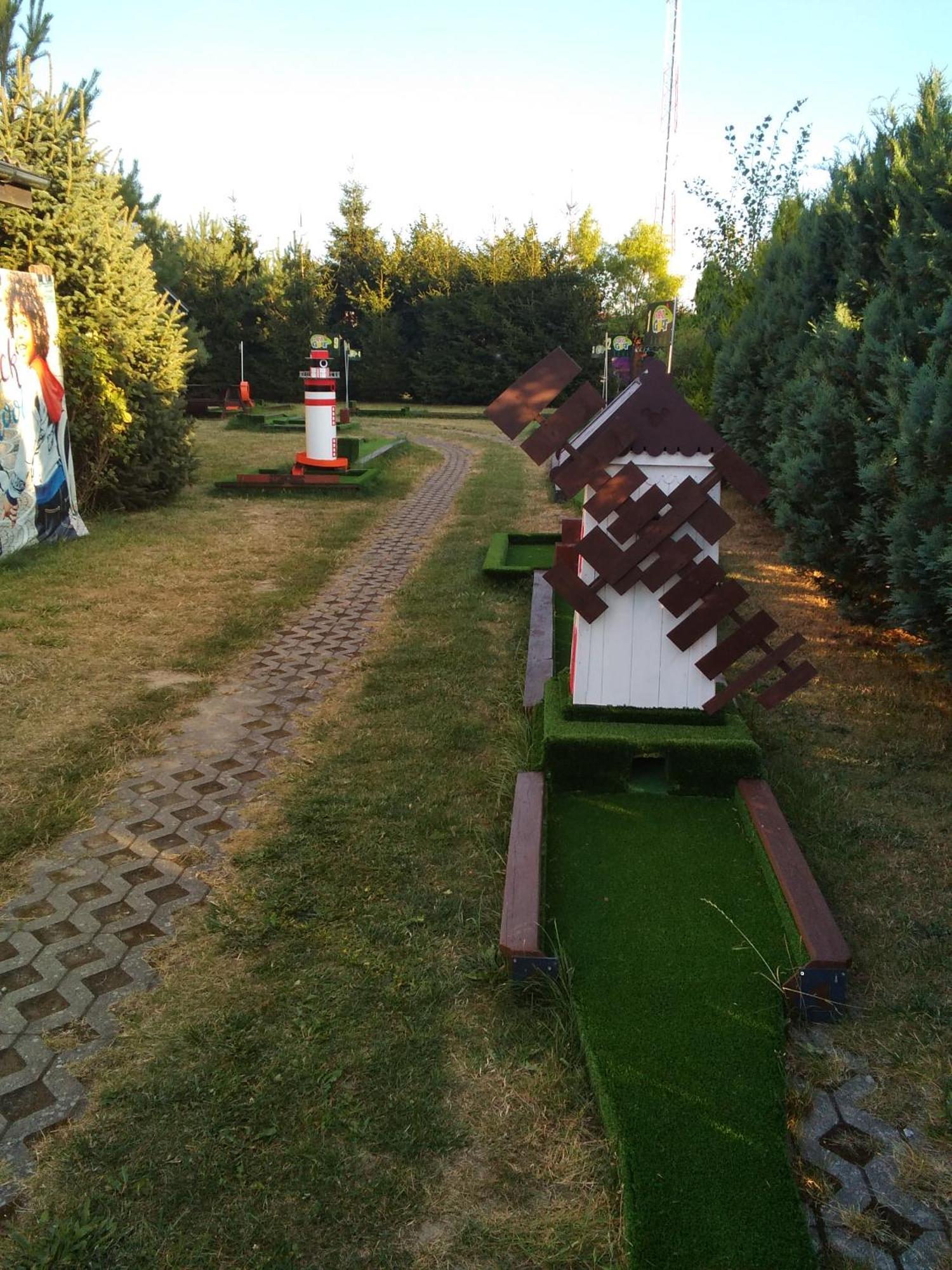 Domki Kapitanskie Z Prywatnym Polem Do Gry W Mini Golf Rewal Eksteriør bilde