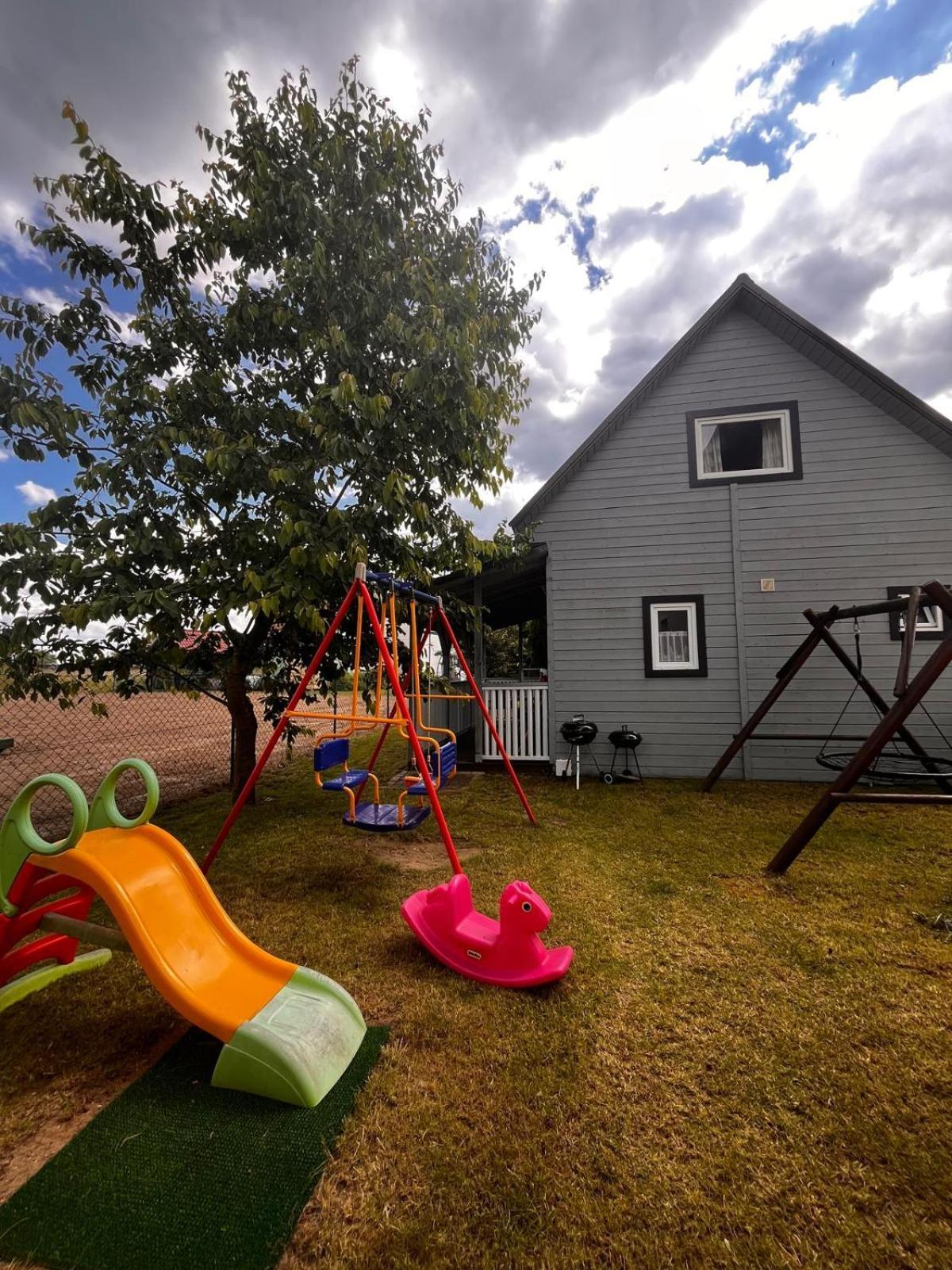 Domki Kapitanskie Z Prywatnym Polem Do Gry W Mini Golf Rewal Eksteriør bilde